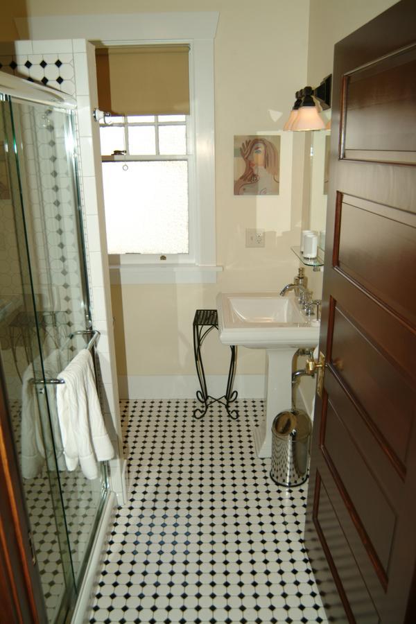 Blossom'S Bed And Breakfast Мисула Екстериор снимка